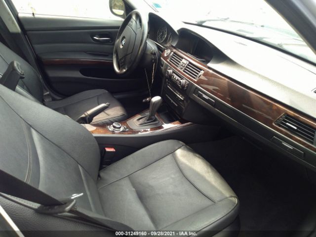 Photo 4 VIN: WBAPK7C59BA972229 - BMW 3 