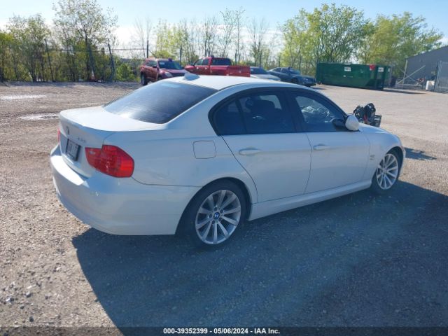 Photo 3 VIN: WBAPK7C59BA972411 - BMW 328I 