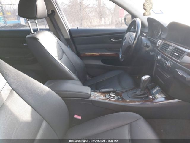 Photo 4 VIN: WBAPK7C59BA972554 - BMW 328I 