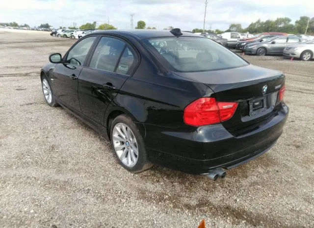 Photo 2 VIN: WBAPK7C59BF085006 - BMW 3 SERIES 