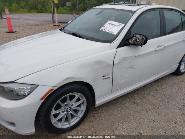 Photo 5 VIN: WBAPK7C5XAA460753 - BMW 328I 