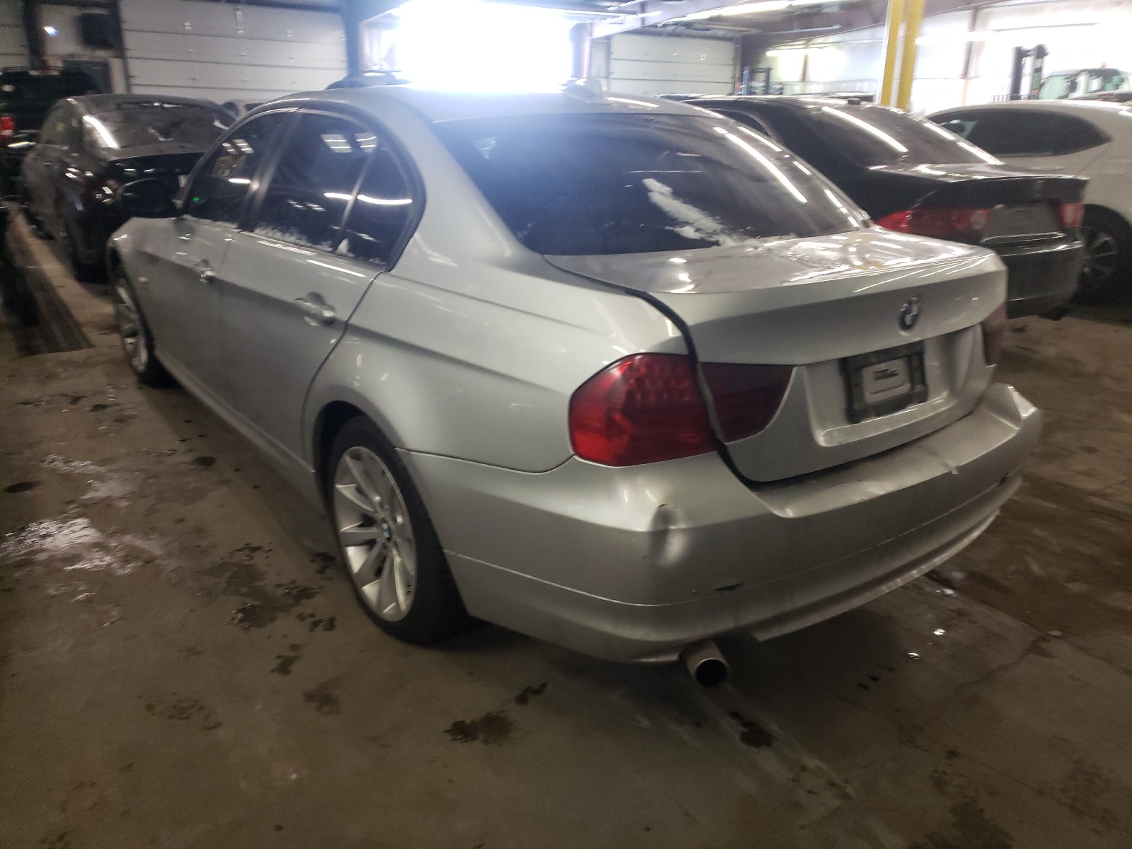 Photo 2 VIN: WBAPK7C5XBA771729 - BMW 328 XI 