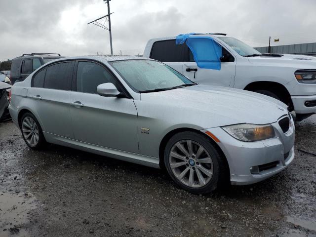 Photo 3 VIN: WBAPK7C5XBA820721 - BMW 3 SERIES 