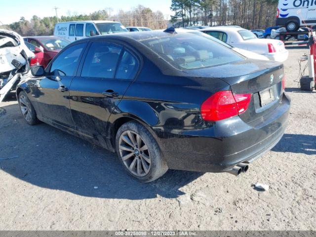 Photo 2 VIN: WBAPK7C5XBA970179 - BMW 328I 