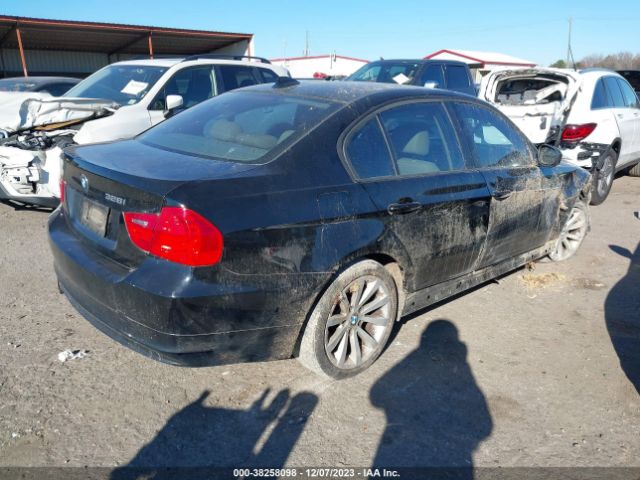 Photo 3 VIN: WBAPK7C5XBA970179 - BMW 328I 