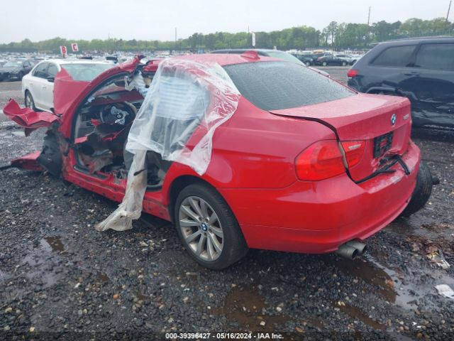 Photo 2 VIN: WBAPK7C5XBA972417 - BMW 328 