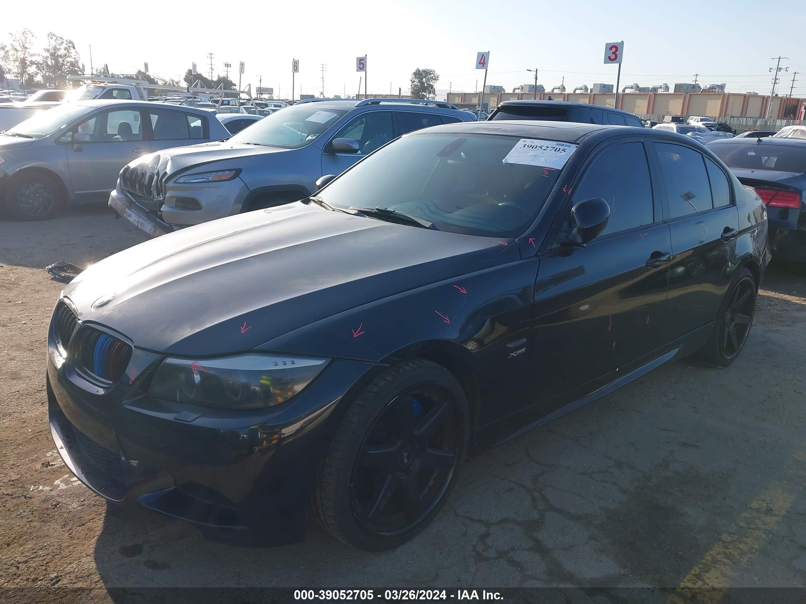 Photo 1 VIN: WBAPK7C5XBF086374 - BMW 3ER 