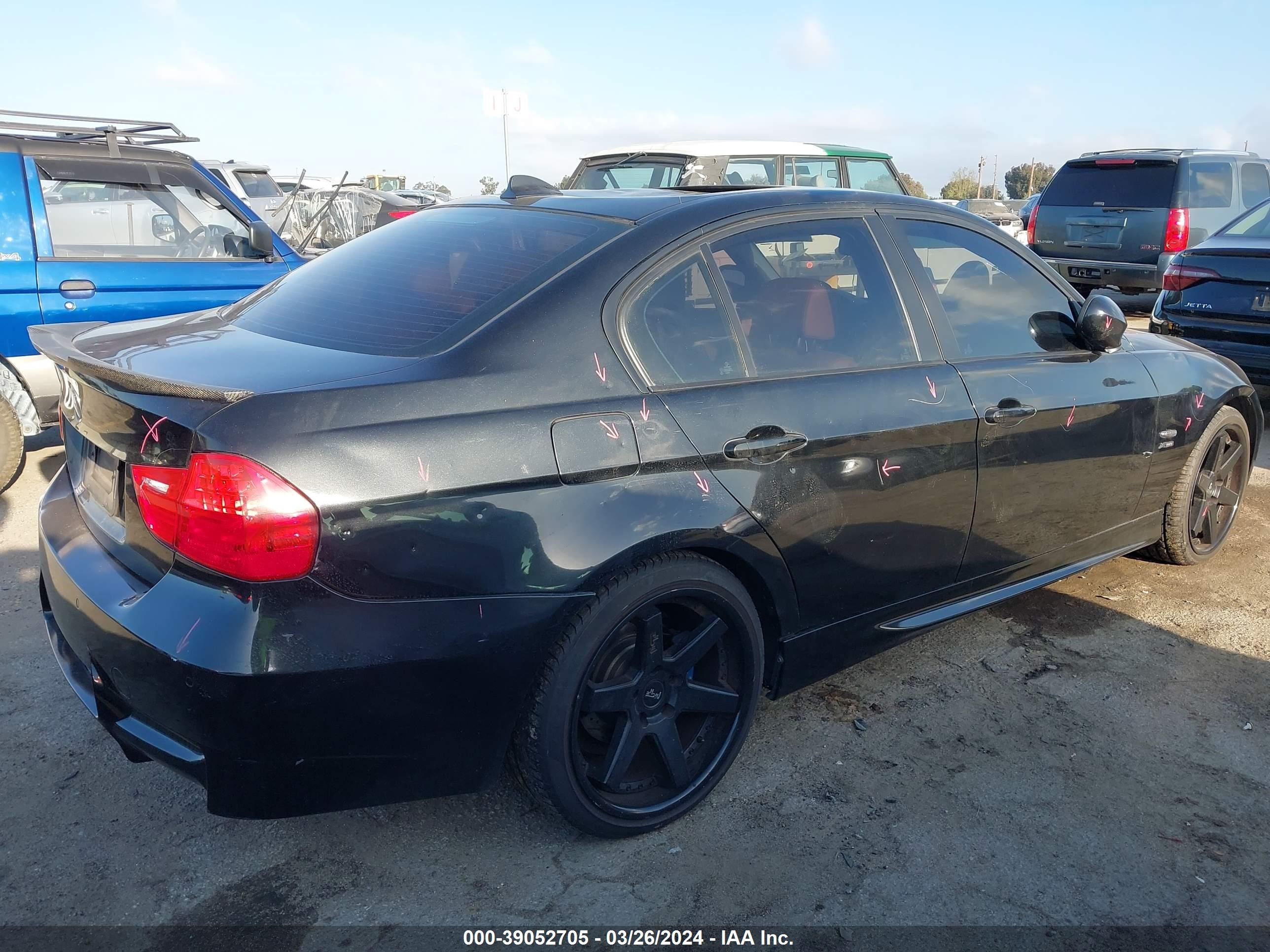 Photo 3 VIN: WBAPK7C5XBF086374 - BMW 3ER 