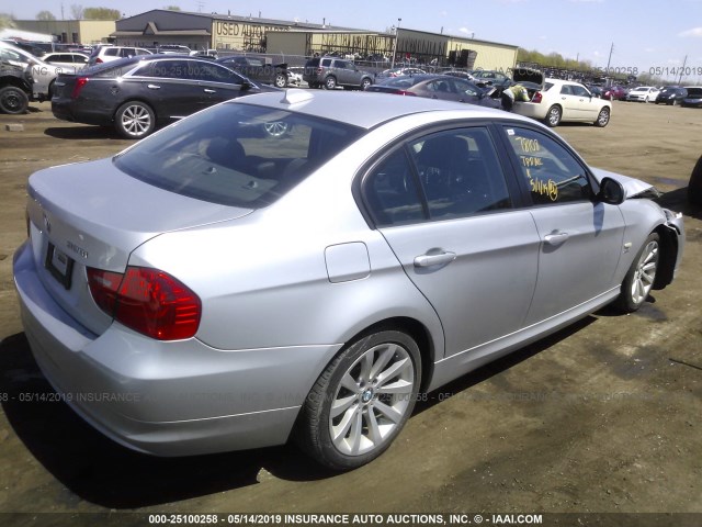 Photo 3 VIN: WBAPK7G50BNN78492 - BMW 3 