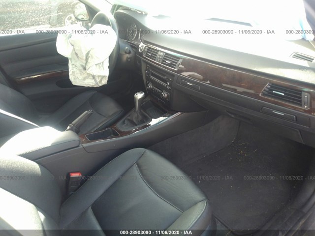 Photo 4 VIN: WBAPK7G51BNN58767 - BMW 3 