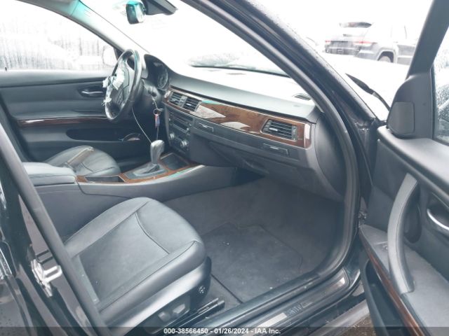 Photo 4 VIN: WBAPK7G51BNN85208 - BMW 328I 