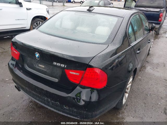 Photo 3 VIN: WBAPK7G52BNN70006 - BMW 328I 