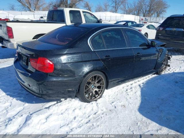 Photo 3 VIN: WBAPK7G53BNN71245 - BMW 328I 