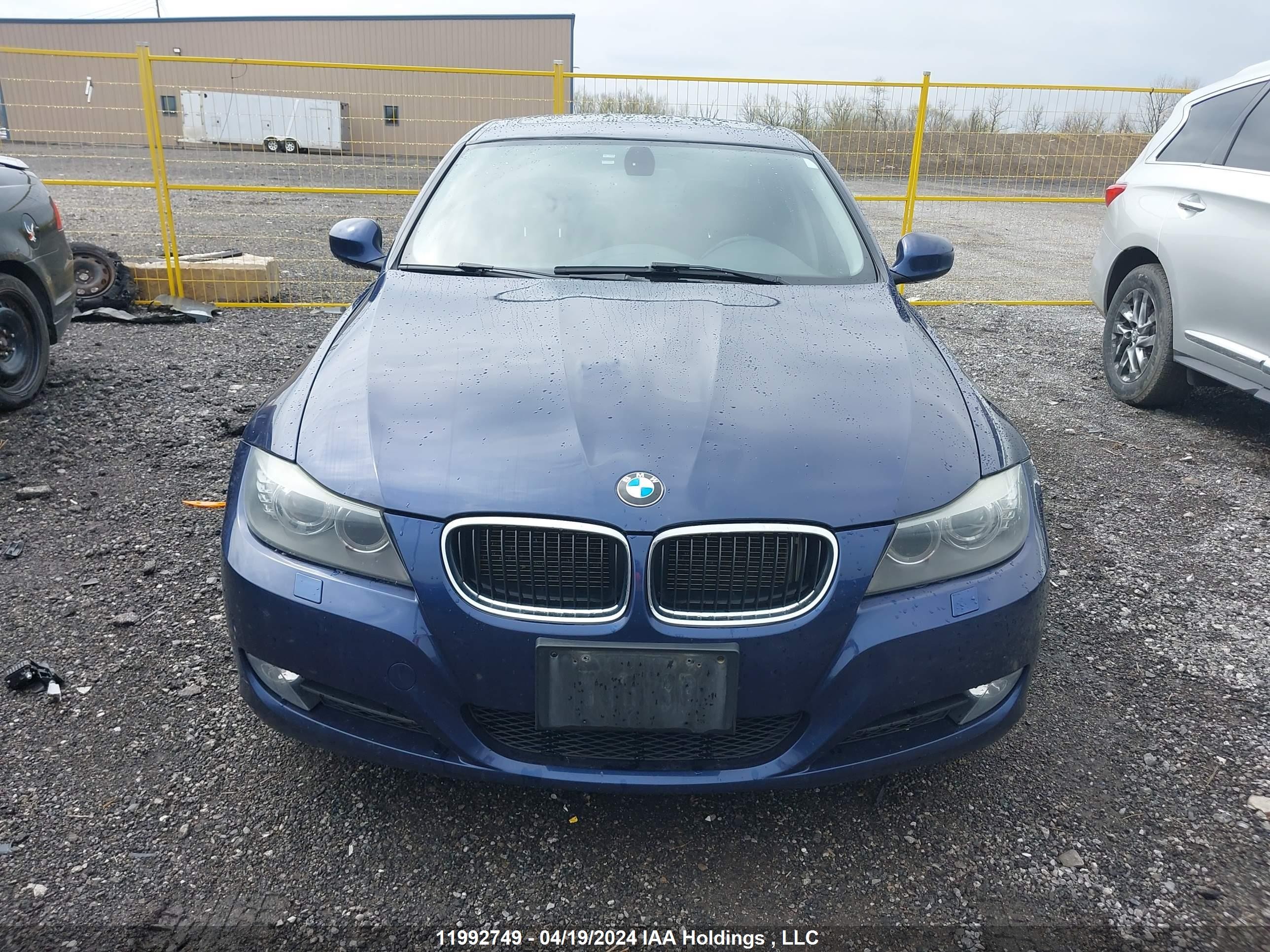 Photo 11 VIN: WBAPK7G57BNN70602 - BMW 3ER 