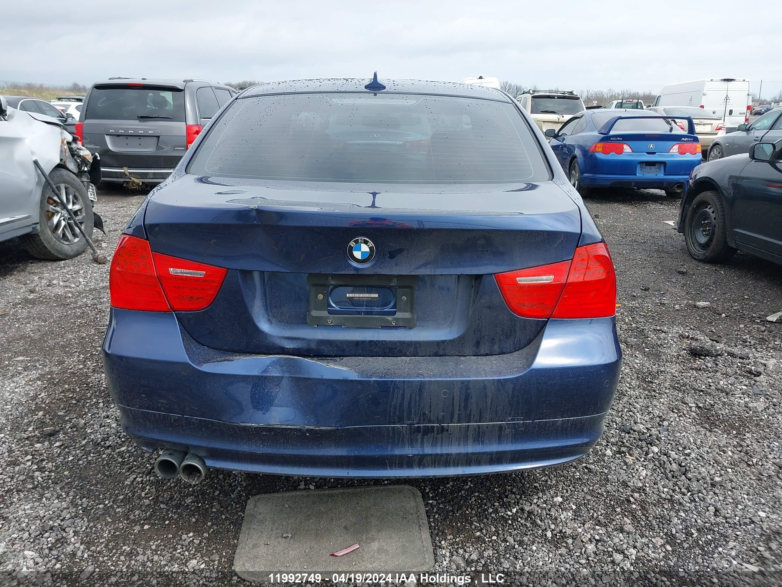 Photo 15 VIN: WBAPK7G57BNN70602 - BMW 3ER 