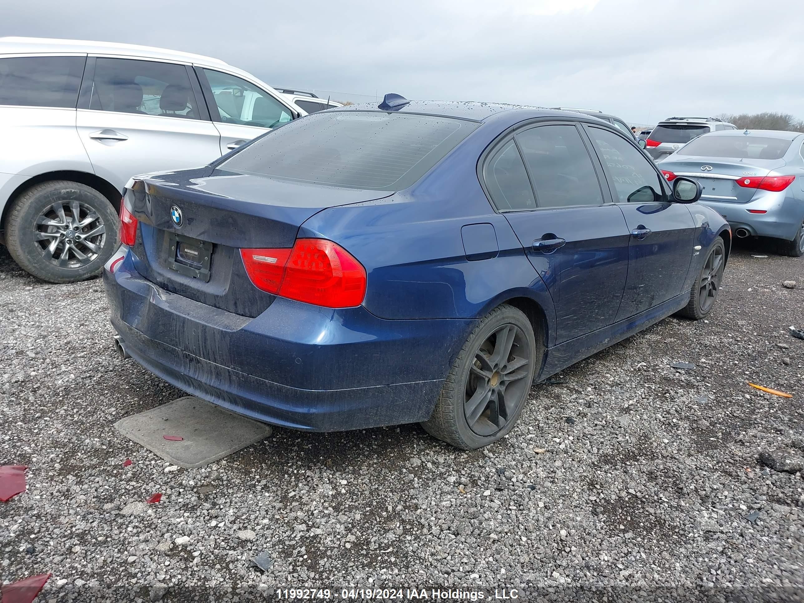 Photo 3 VIN: WBAPK7G57BNN70602 - BMW 3ER 