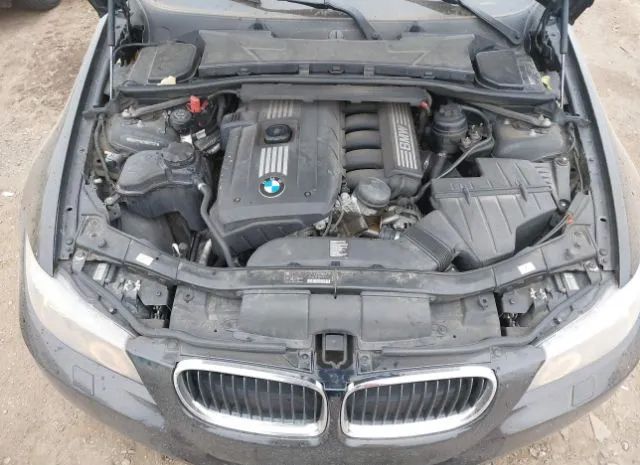 Photo 9 VIN: WBAPK7G57BNN71331 - BMW 3 SERIES 