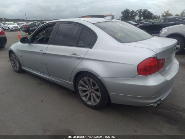 Photo 2 VIN: WBAPK7G57BNN77856 - BMW 3 