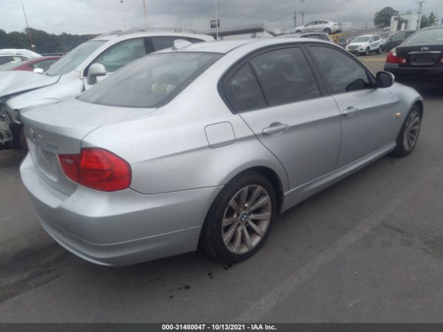 Photo 3 VIN: WBAPK7G57BNN77856 - BMW 3 