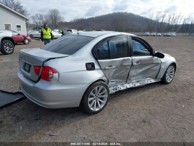 Photo 3 VIN: WBAPK7G57BNN78375 - BMW 328I 