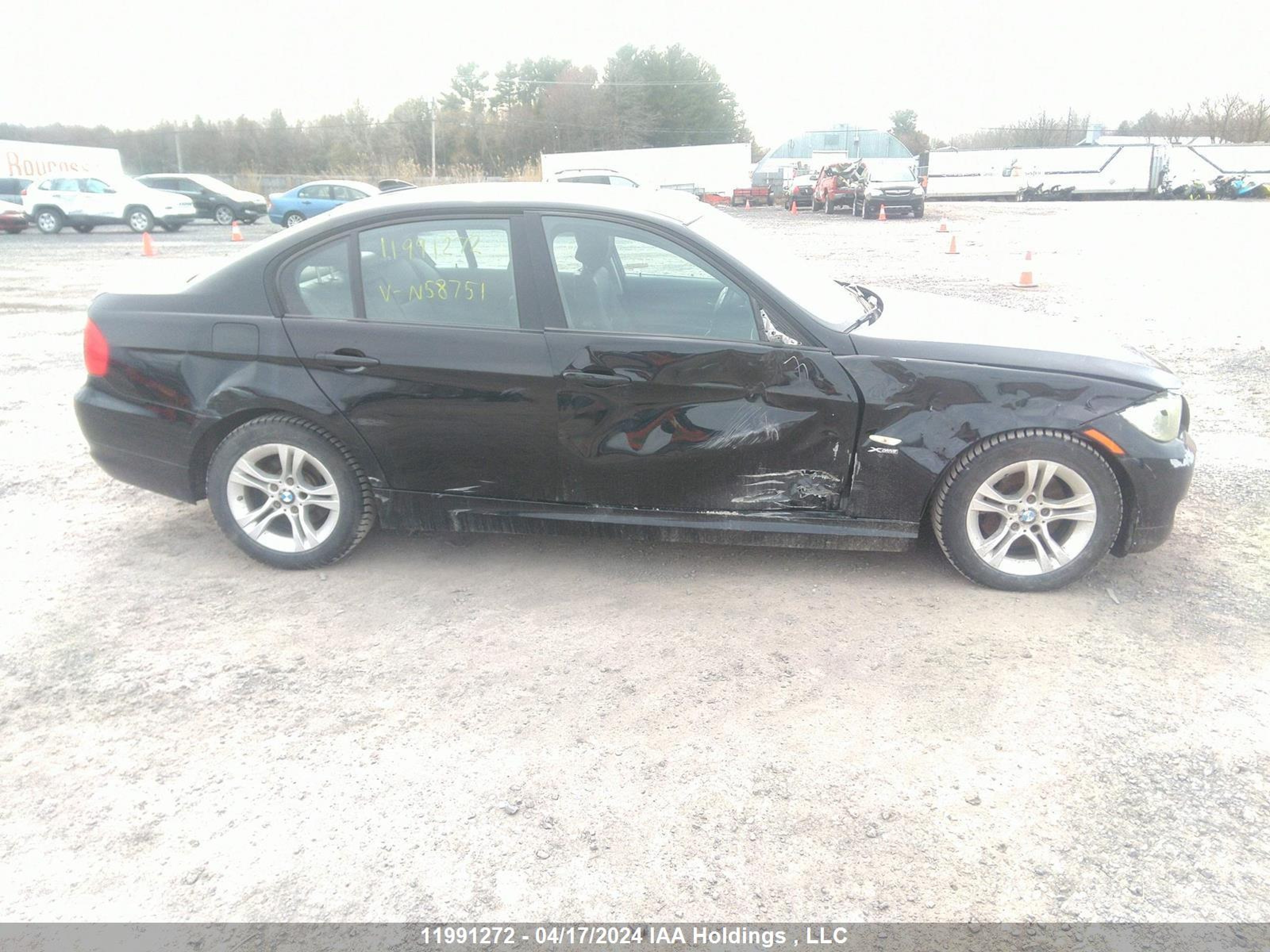 Photo 13 VIN: WBAPK7G58BNN58751 - BMW 3ER 