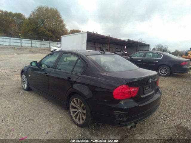 Photo 2 VIN: WBAPK7G58BNN77493 - BMW 328I 