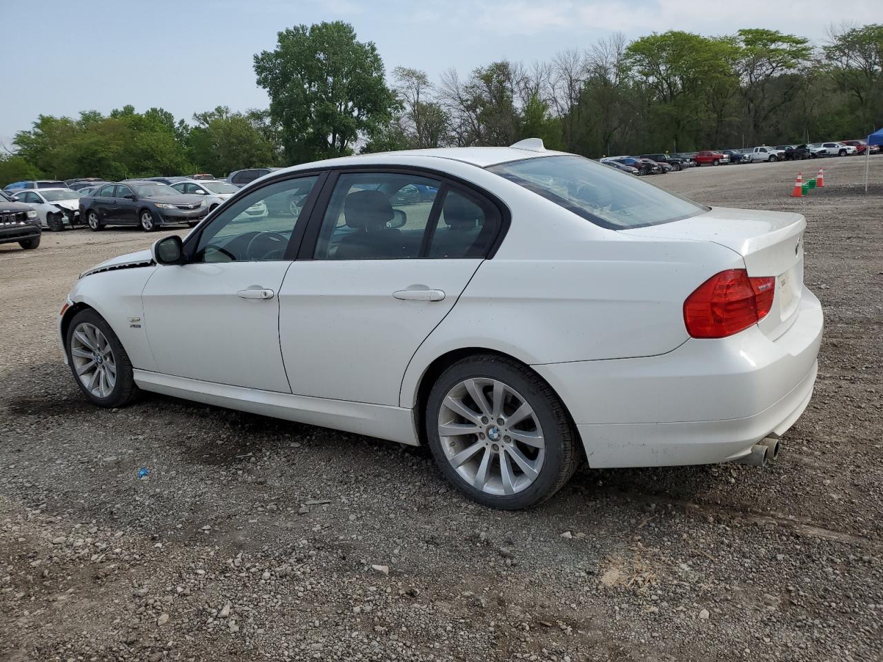 Photo 1 VIN: WBAPK7G59BNN78328 - BMW 3ER 