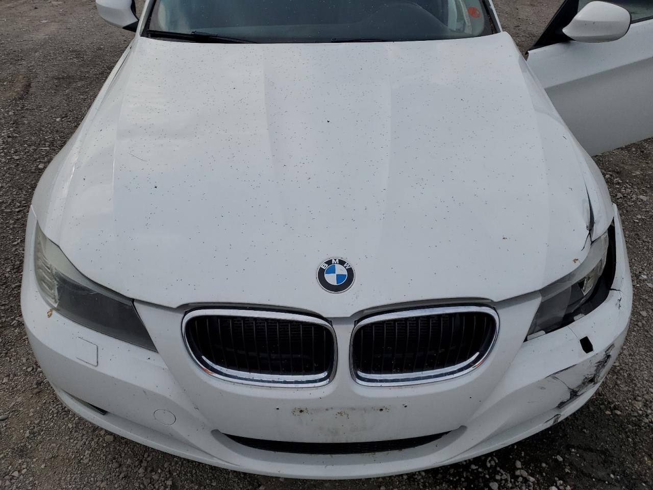 Photo 10 VIN: WBAPK7G59BNN78328 - BMW 3ER 