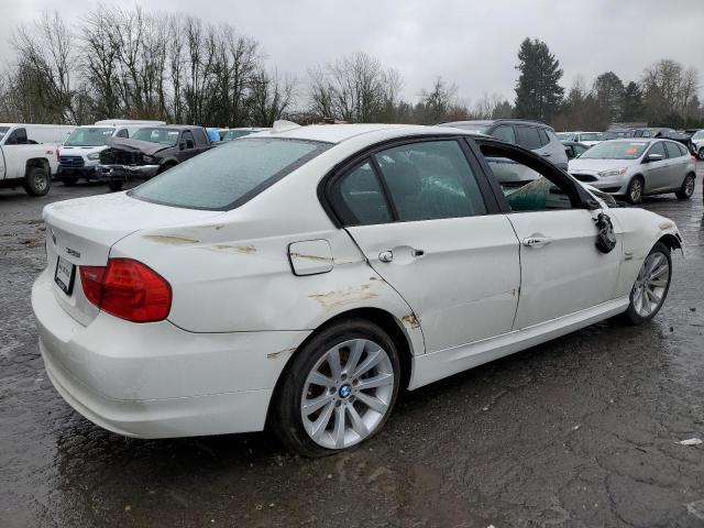 Photo 2 VIN: WBAPK7G59BNN78782 - BMW 3 SERIES 