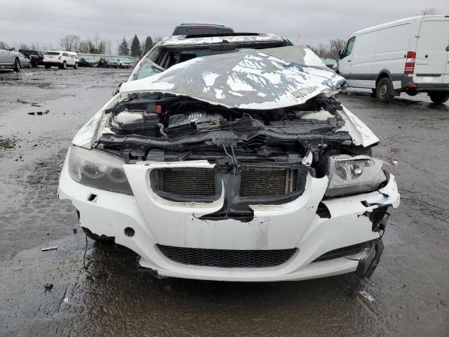 Photo 4 VIN: WBAPK7G59BNN78782 - BMW 3 SERIES 