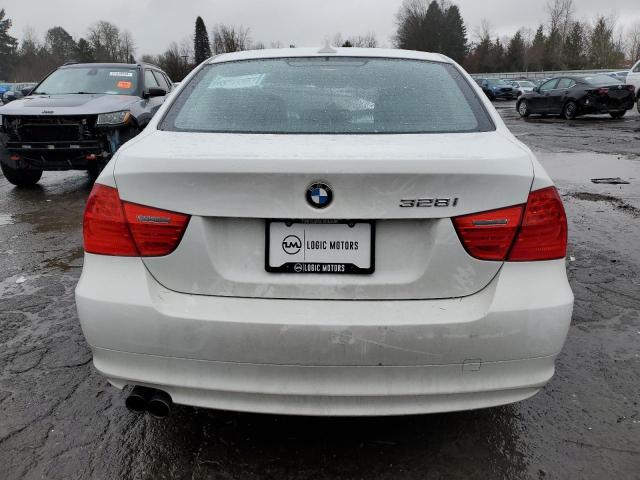 Photo 5 VIN: WBAPK7G59BNN78782 - BMW 3 SERIES 