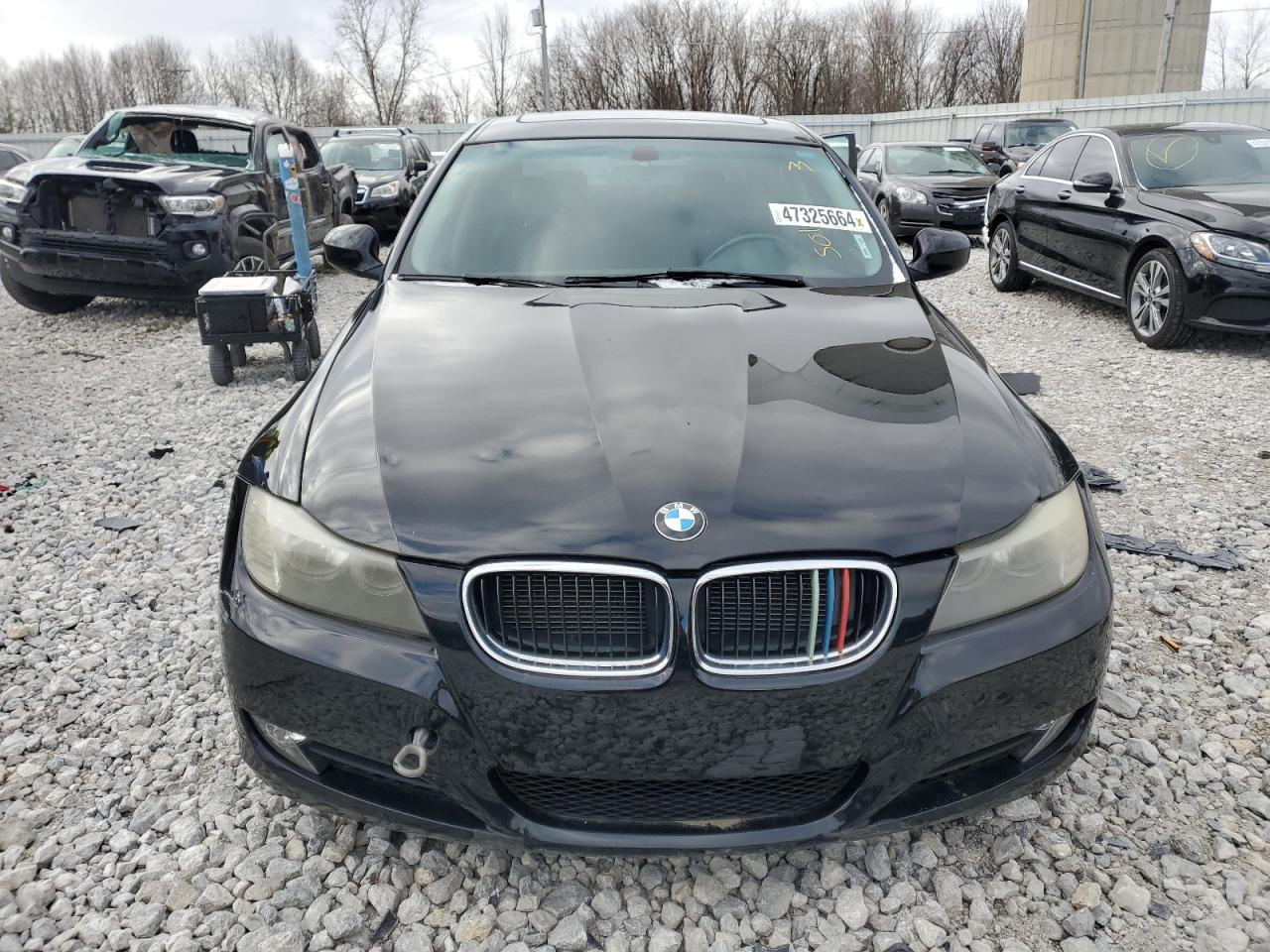 Photo 4 VIN: WBAPK7G5XBNN85515 - BMW 3ER 