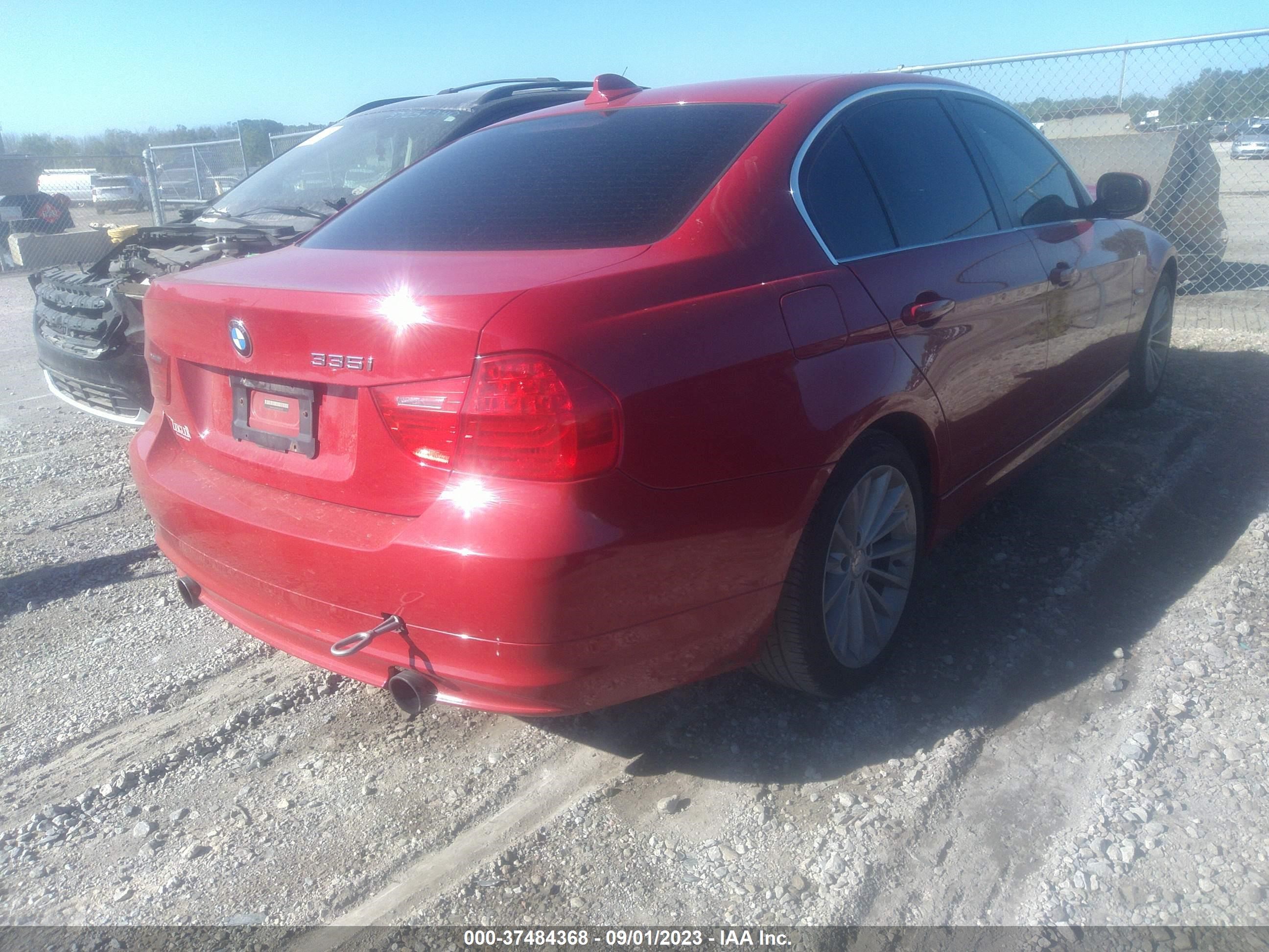 Photo 3 VIN: WBAPL33509A407142 - BMW 3ER 