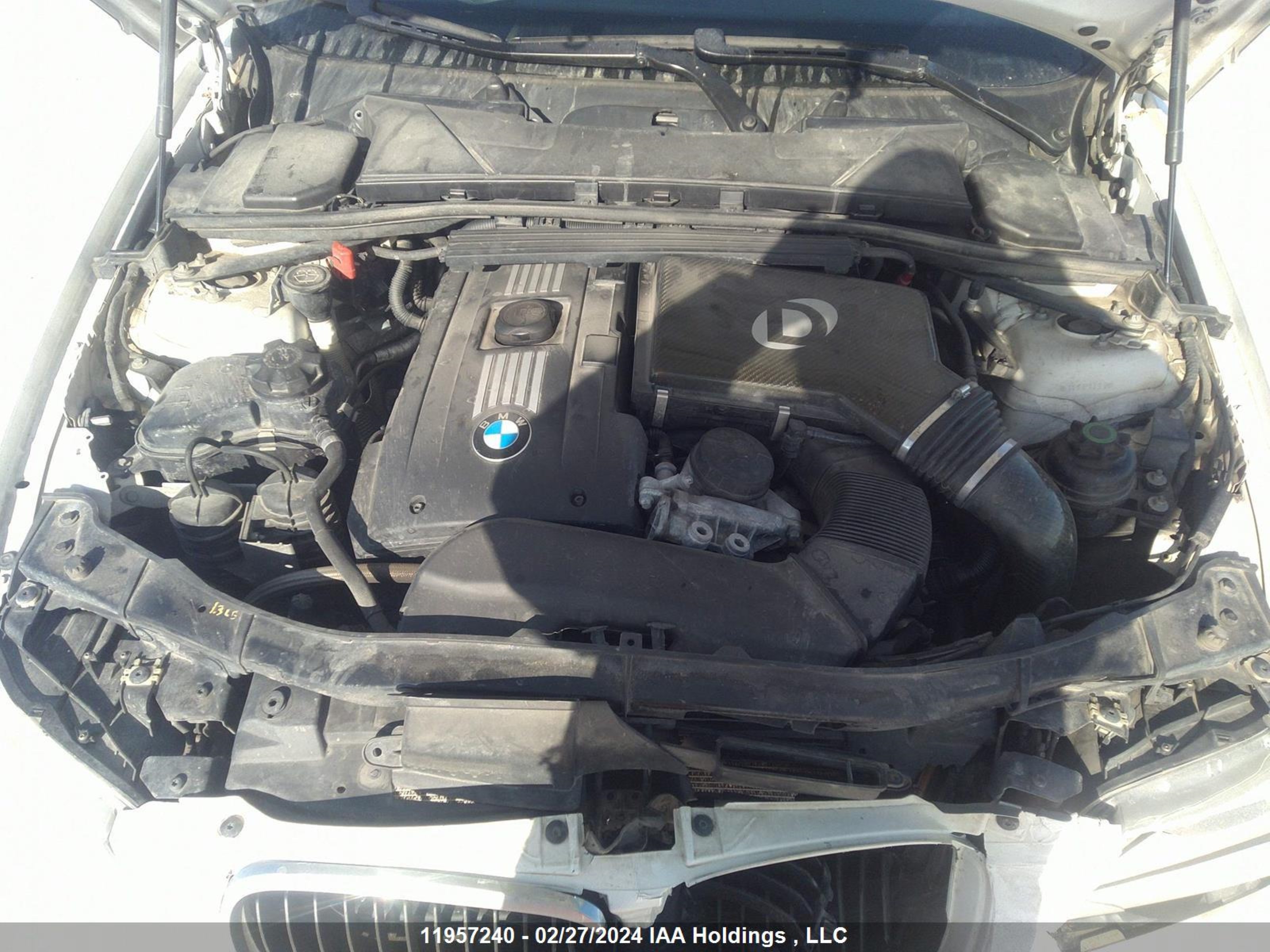 Photo 9 VIN: WBAPL33549A405040 - BMW 3ER 