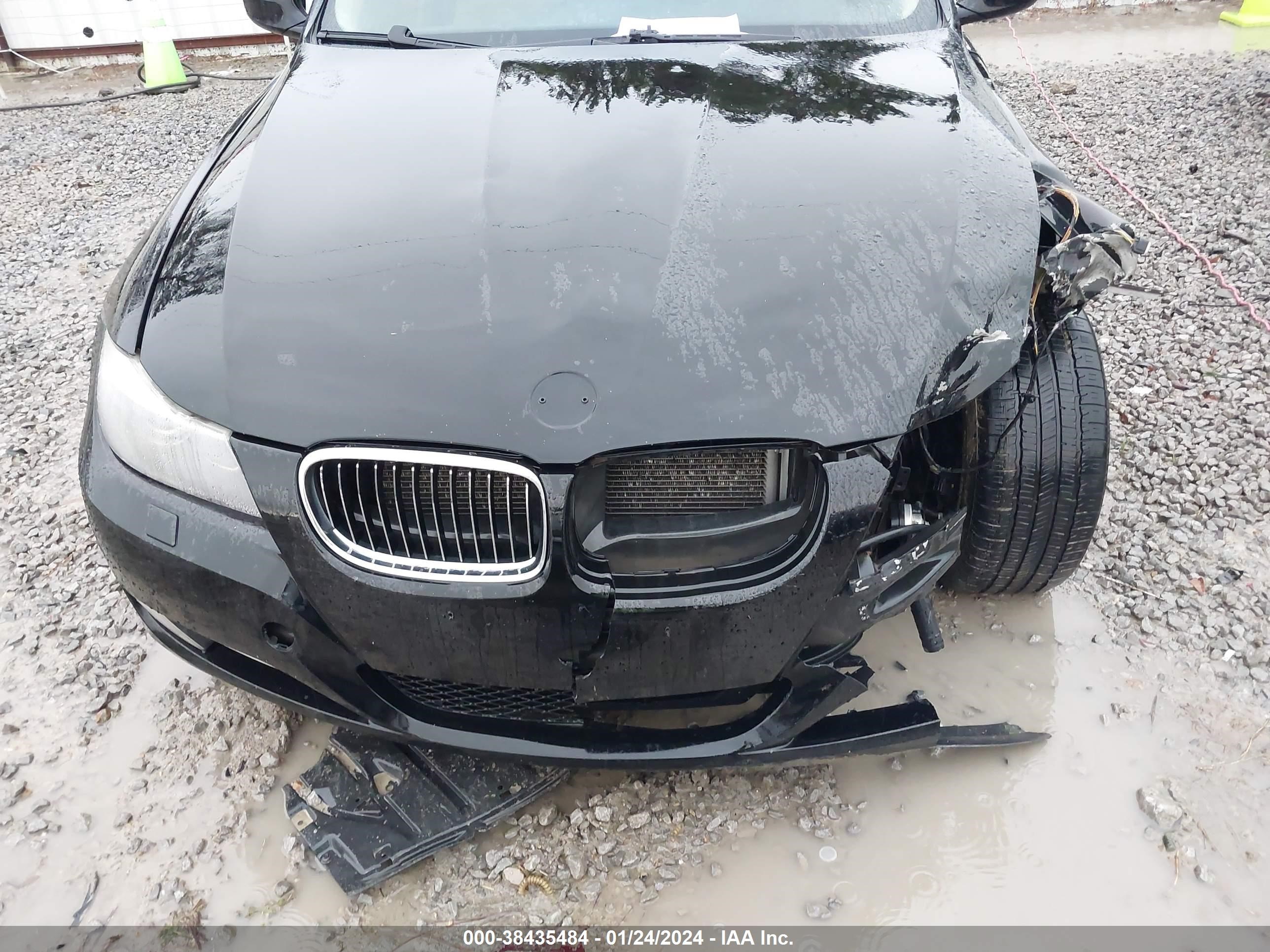 Photo 12 VIN: WBAPL33549A405751 - BMW 3ER 