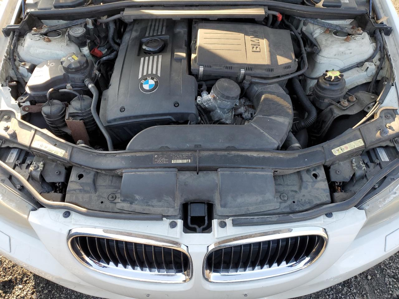 Photo 10 VIN: WBAPL33559A405550 - BMW 3ER 