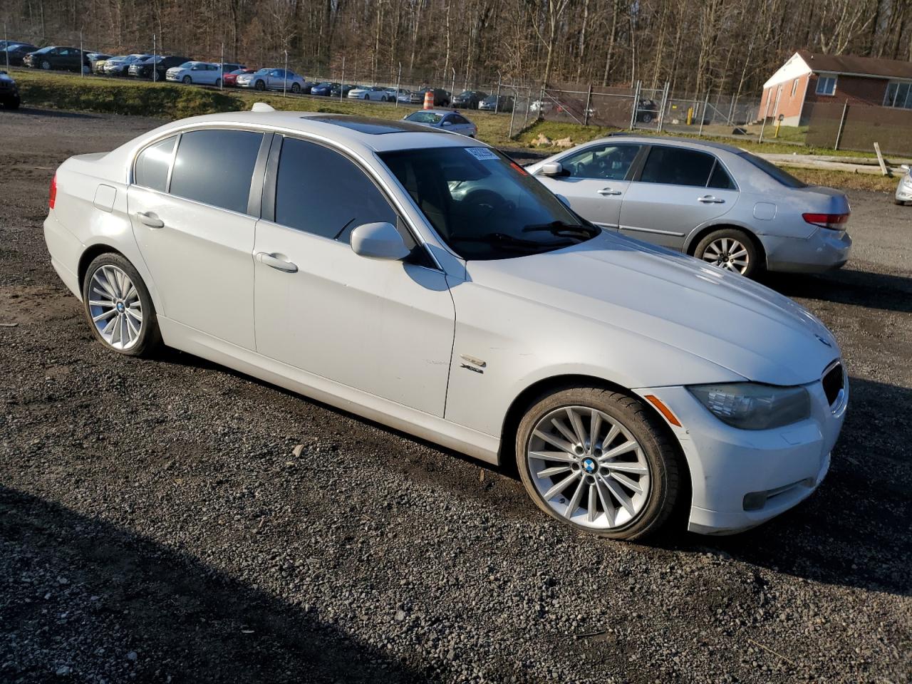 Photo 3 VIN: WBAPL33559A405550 - BMW 3ER 