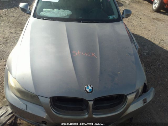 Photo 9 VIN: WBAPL3C57AA408812 - BMW 335I 