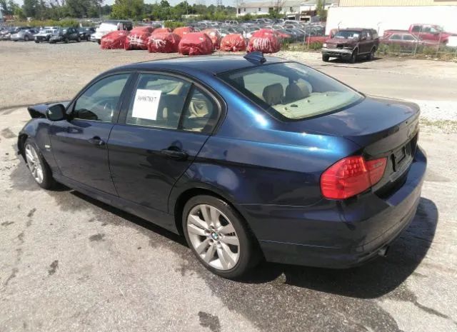 Photo 2 VIN: WBAPL5C51BA742735 - BMW 335I 