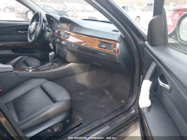 Photo 4 VIN: WBAPL5C51BA917856 - BMW 335I 