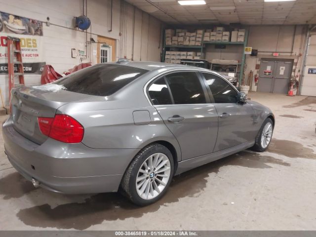 Photo 3 VIN: WBAPL5C52BA919261 - BMW 335I 