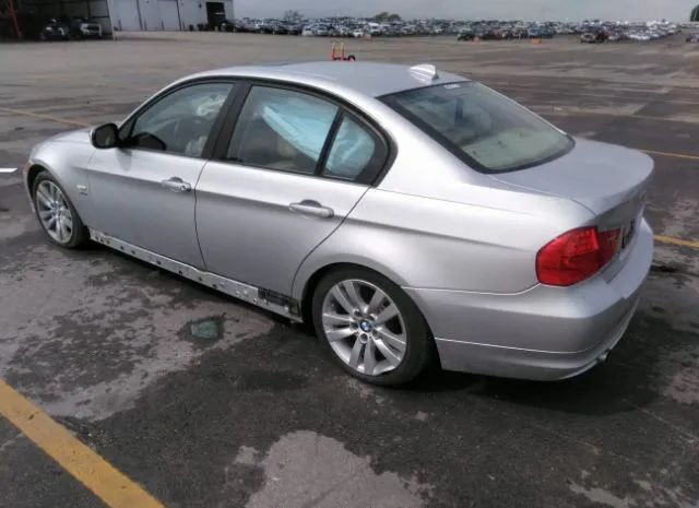 Photo 2 VIN: WBAPL5C54BA921013 - BMW 3ER 