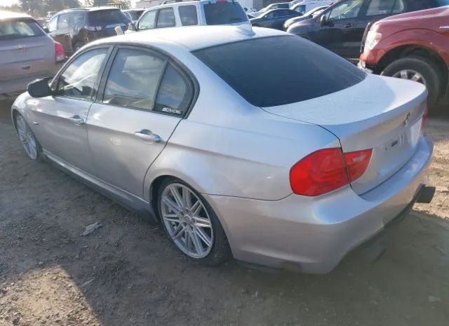 Photo 2 VIN: WBAPL5C56BA918534 - BMW 3 SERIES 