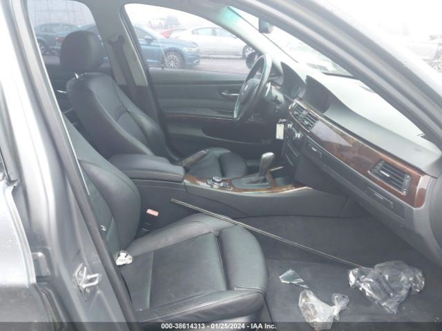 Photo 4 VIN: WBAPL5C5XBA917645 - BMW 335I 