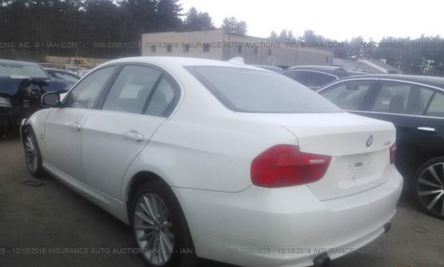 Photo 2 VIN: WBAPL5G50BNN22229 - BMW 335 