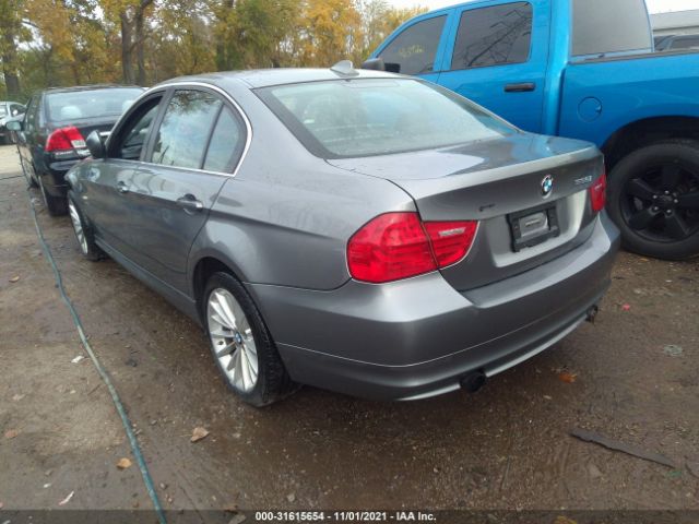 Photo 2 VIN: WBAPL5G54BNN22024 - BMW 3 