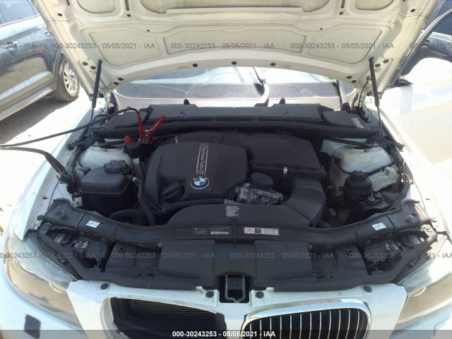 Photo 9 VIN: WBAPL5G55BNN22355 - BMW 3 