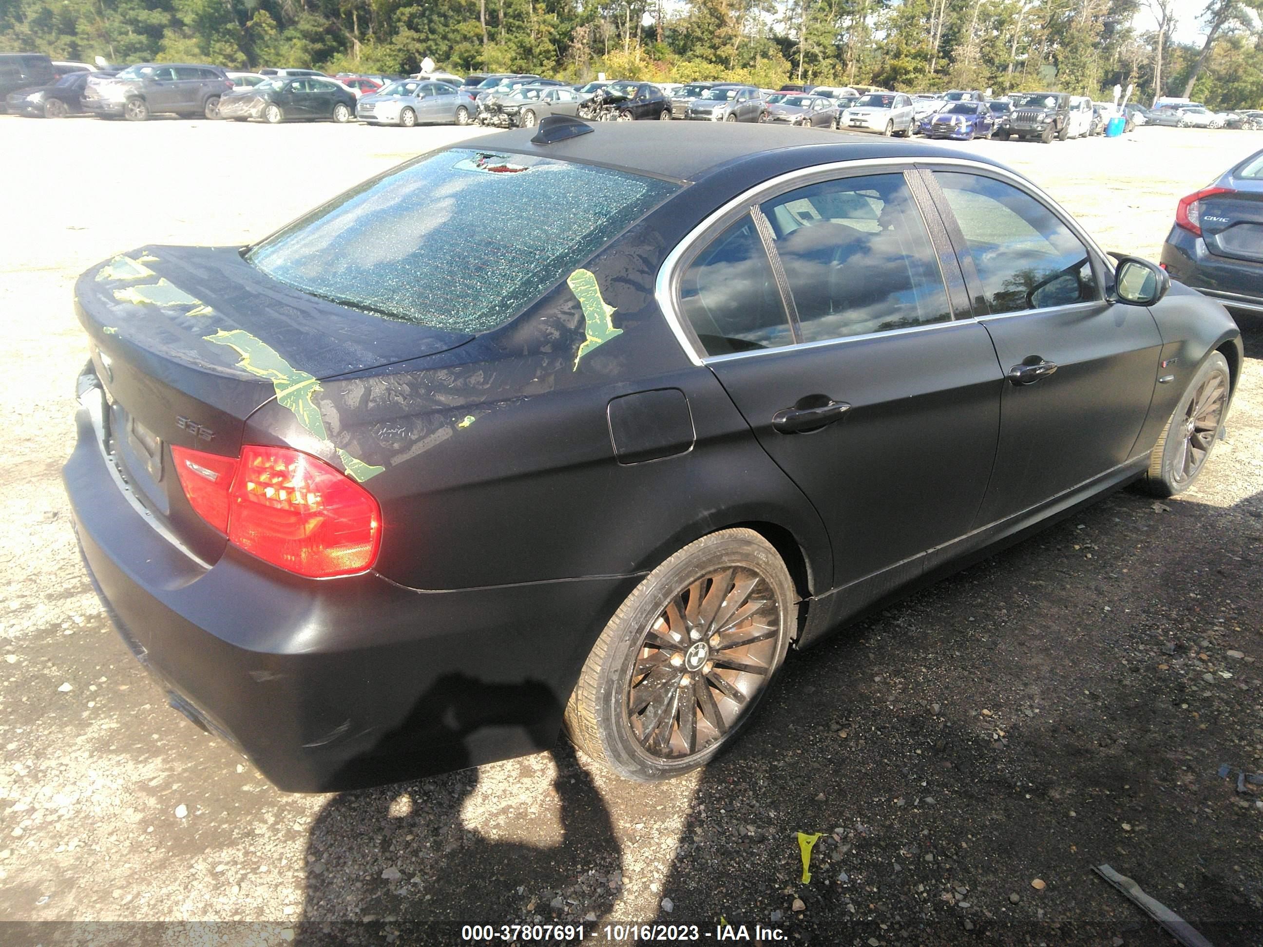 Photo 3 VIN: WBAPL5G56BNN23921 - BMW 3ER 