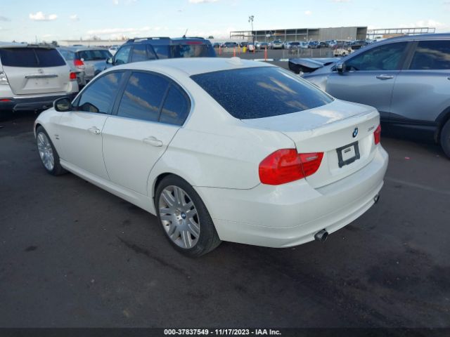 Photo 2 VIN: WBAPL5G5XBNN23498 - BMW 335I 