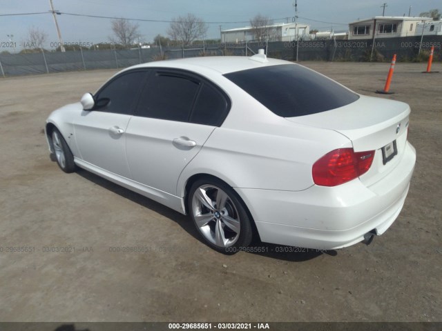 Photo 2 VIN: WBAPM5C50BE576200 - BMW 3 